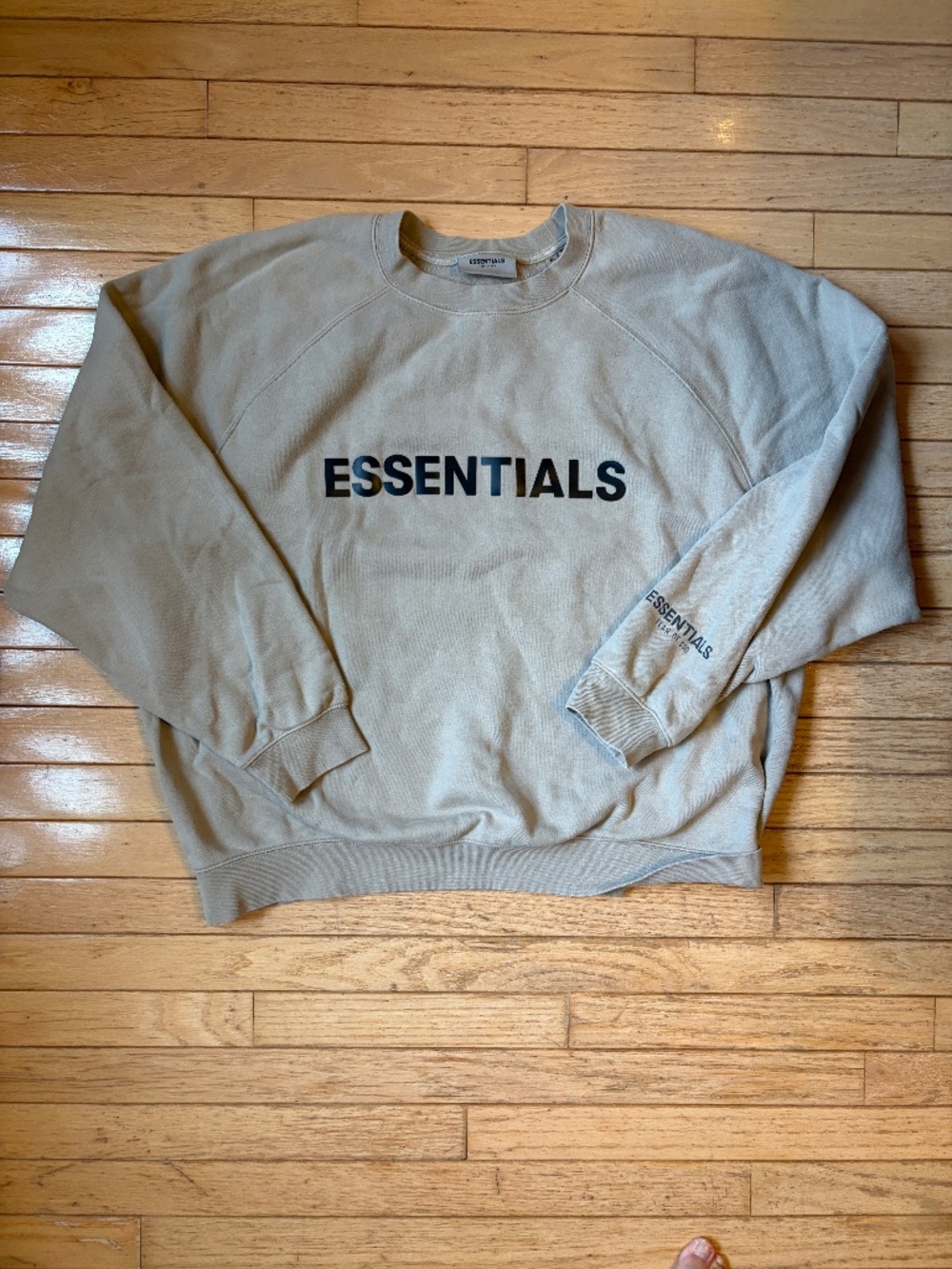 Fear of God Essentials Crewneck